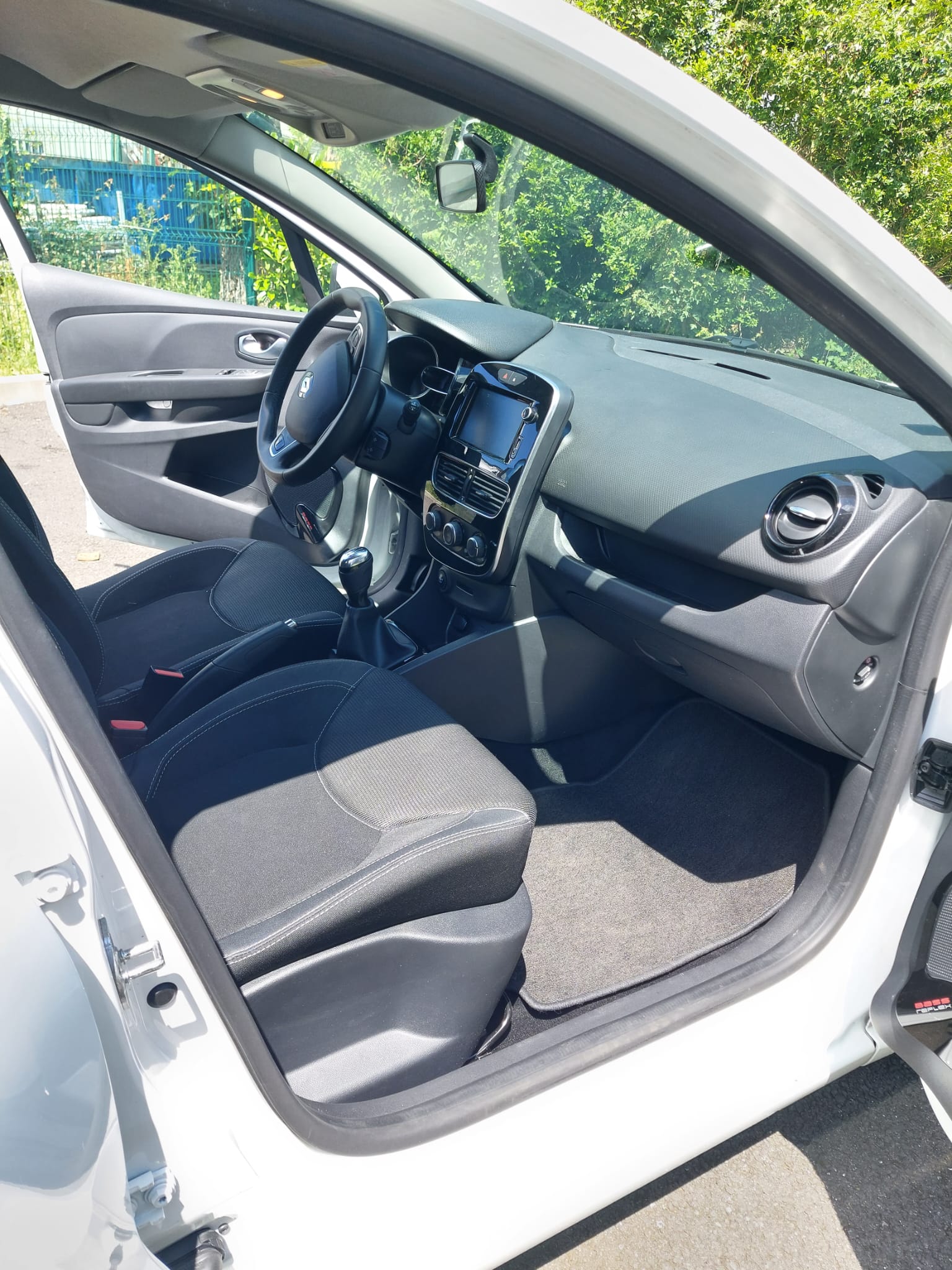 RENAULT CLIO DCI 75 – Image 6