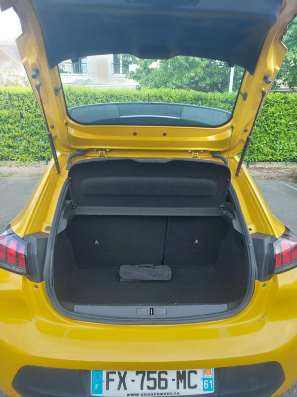 PEUGEOT 208 – Image 5