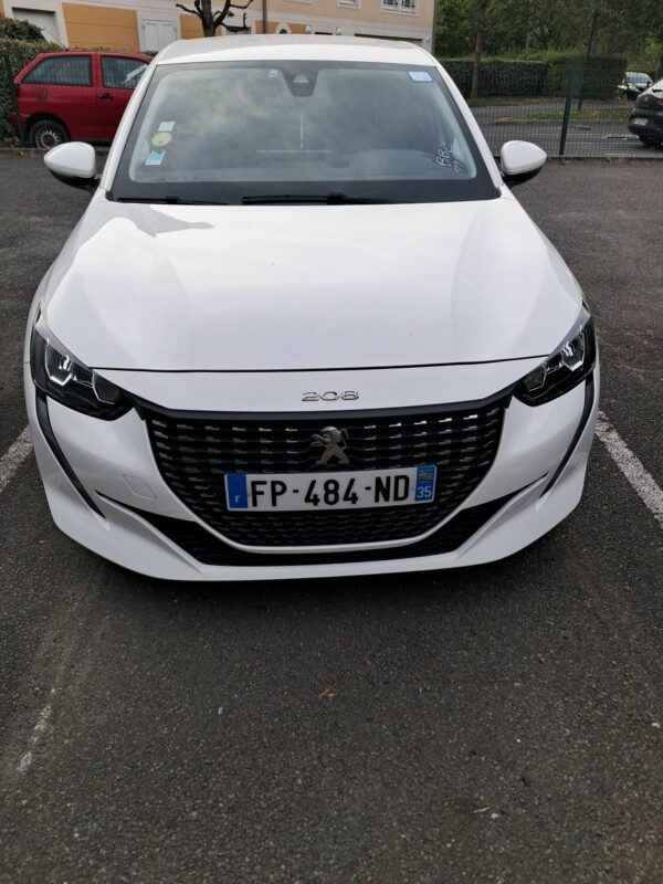 Peugeot 208 – Image 6