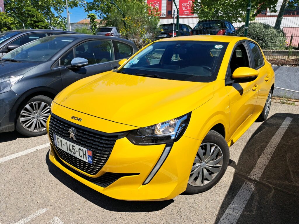 Peugeot 208